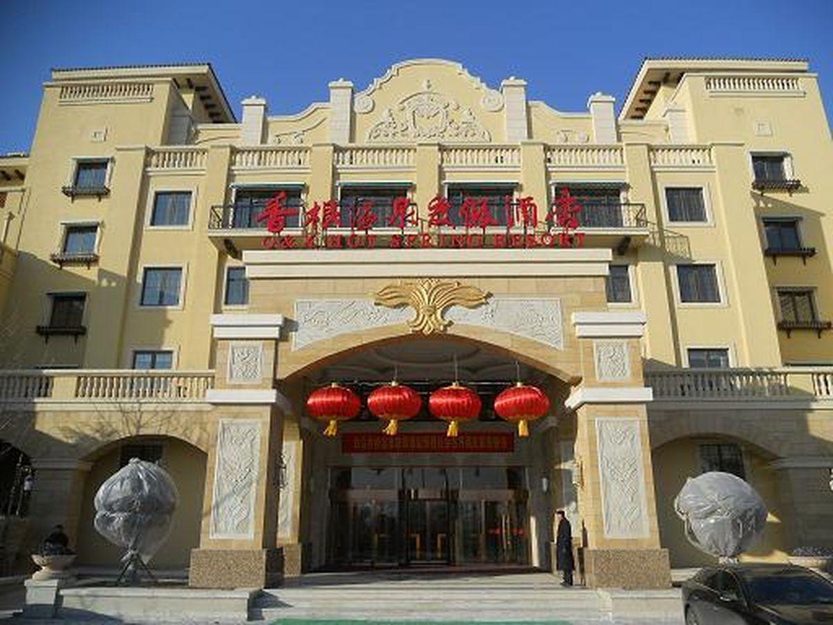 Q And X Hot Spring Resort Циндао Экстерьер фото